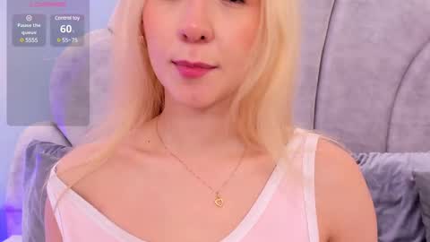 Snapshot of shatall_rouge chatting on 02.01.25 Shantall online show from 02.01.25