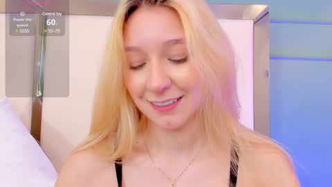 Snapshot of shatall_rouge chatting on 02.04.25 Shantall online show from 02.04.25