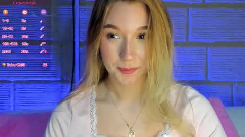 Snapshot of shatall_rouge chatting on 02.12.26 Shantall online show from 02.12.26