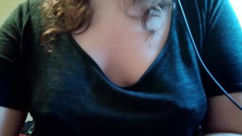 Snapshot of shathara chatting on 10.17.25 Shay online show from 10.17.25