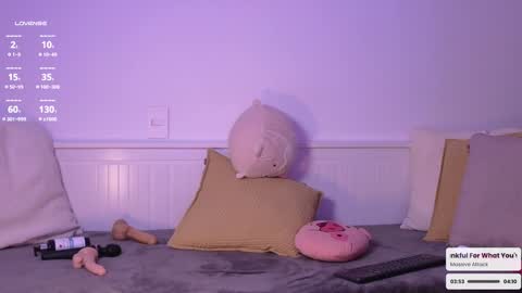 Laura c online show from 12.09.24