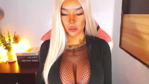 sheenafrost online show from 03.05.26