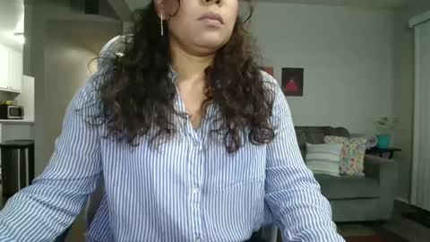 sheilyn_smith online show from 10.14.25