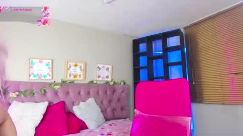 Snapshot of shelby_carson chatting on 09.23.25 Shelby cute online show from 09.23.25