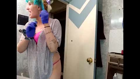 Shelby holes online show from 03.12.25