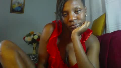 Snapshot of shelia420715 chatting on 11.05.25 shelia420715 online show from 11.05.25