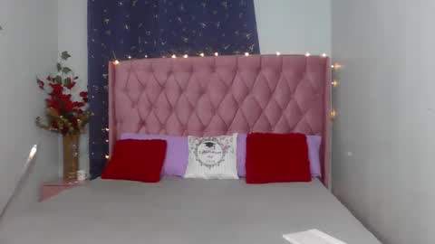 Snapshot of shelia420715 chatting on 11.26.25 shelia420715 online show from 11.26.25