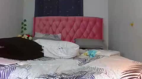 Snapshot of shelia420715 chatting on 04.07.26 shelia420715 online show from 04.07.26