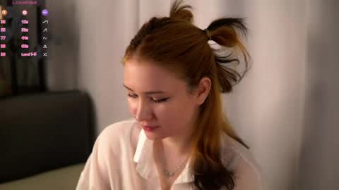 Snapshot of sheliamuyres chatting on 05.14.26 Lina online show from 05.14.26