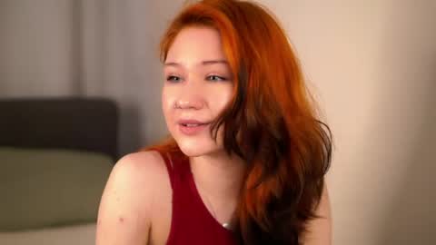 Snapshot of sheliamuyres chatting on 05.19.26 Lina online show from 05.19.26
