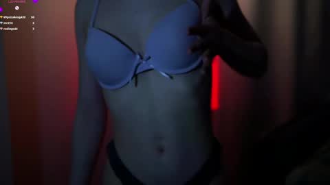 Snapshot of sheliamuyres chatting on 05.31.26 Lina online show from 05.31.26