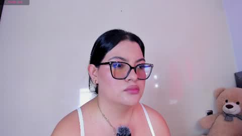 Snapshot of shell_1 chatting on 06.17.26 S H E L L online show from 06.17.26
