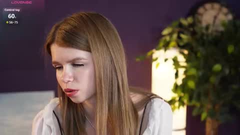 Sofia online show from 10.17.25