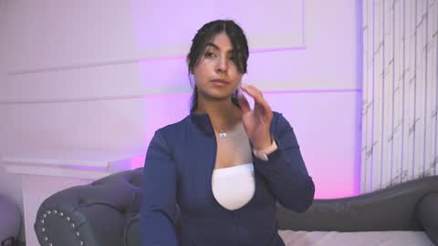  Transmission schedule Monday - Friday 715 am to 200 pm time Colombia  online show from 01.17.25