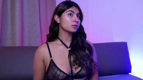  Transmission schedule Monday - Friday 715 am to 200 pm time Colombia  online show from 09.23.25