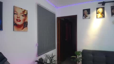 Snapshot of shellsy_hans chatting on 02.04.25 Shellsy H online show from 02.04.25