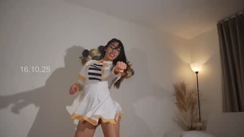  In instagram shena nomy online show from 10.16.25