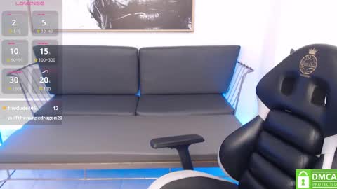 Snapshot of shenna_brunette_ chatting on 02.14.25 Shenna online show from 02.14.25