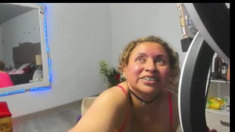 Snapshot of sherahade chatting on 10.24.25 shera hade online show from 10.24.25