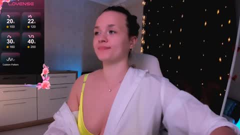 Snapshot of sherill_brill chatting on 01.24.25 Sheril online show from 01.24.25