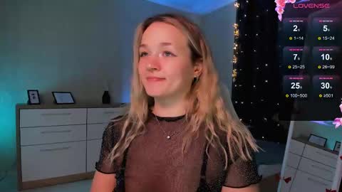 Snapshot of sherill_brill chatting on 02.09.25 Sheril online show from 02.09.25