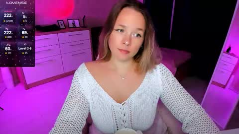 Snapshot of sherill_brill chatting on 11.20.25 Sheril online show from 11.20.25