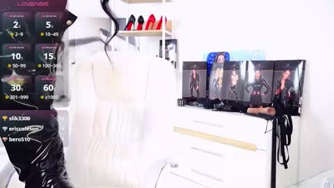 SherlisMoon  online show from 01.31.26