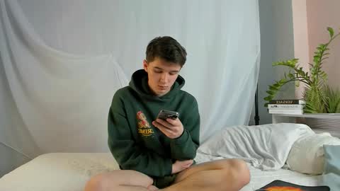 Max online show from 03.25.26