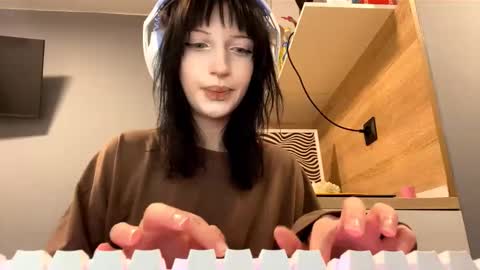 sherronauzat online show from 11.30.25