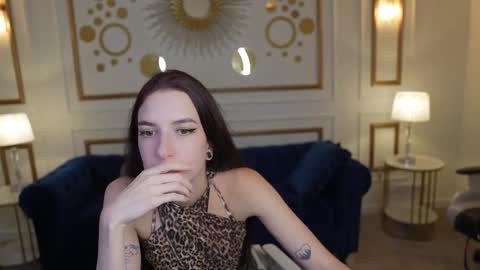 Snapshot of sheryl_elegance chatting on 11.06.25 Sheryl online show from 11.06.25