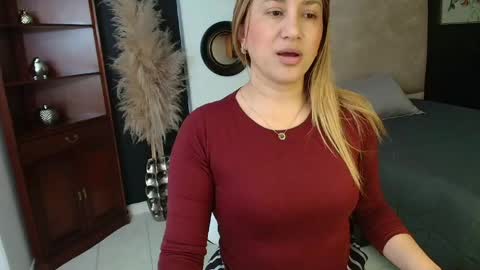 sheryl_jones online show from 05.12.26
