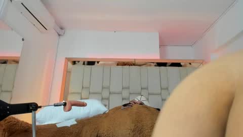 Sheyla Bakerr  online show from 02.18.25