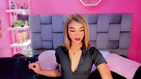 Snapshot of shiirleysweet chatting on 12.11.24 shiirleysweet online show from 12.11.24