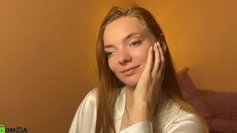 Snapshot of shinelikea_diamond chatting on 05.08.26 Alexis online show from 05.08.26