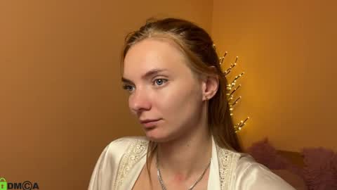 Snapshot of shinelikea_diamond chatting on 05.22.26 Alexis online show from 05.22.26