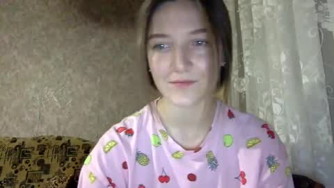 Snapshot of shining_pearl chatting on 02.27.25 Jesica online show from 02.27.25