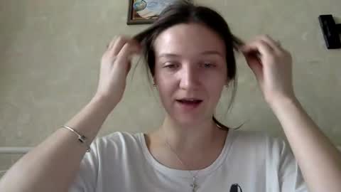 Snapshot of shining_pearl chatting on 03.09.25 Jesica online show from 03.09.25