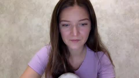 Snapshot of shining_pearl chatting on 09.28.25 Jesica online show from 09.28.25