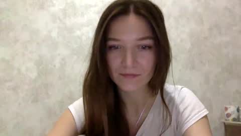 Snapshot of shining_pearl chatting on 11.22.25 Jesica online show from 11.22.25