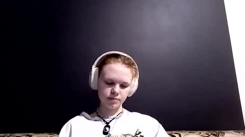 Snapshot of shinpestano chatting on 02.04.26 Emma online show from 02.04.26