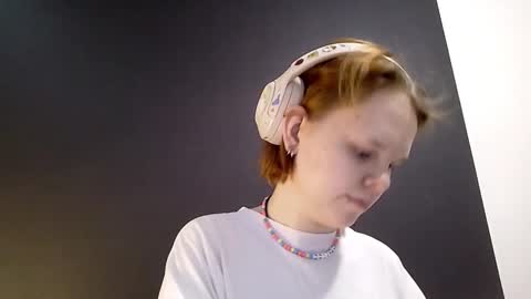 Snapshot of shinpestano chatting on 02.09.26 Emma online show from 02.09.26