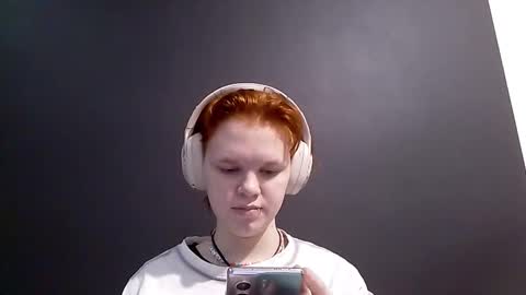 Snapshot of shinpestano chatting on 02.15.26 Emma online show from 02.15.26