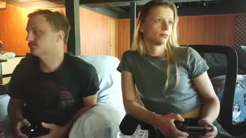 shinyandused online show from 09.17.25