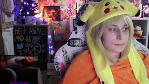 Im Lilu Rosenblum  Guys I have   ----Ill be glad to see you there online show from 02.01.25