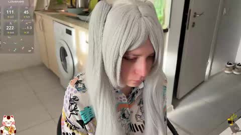 Im Lilu Rosenblum  Guys I have   ----Ill be glad to see you there online show from 11.25.25