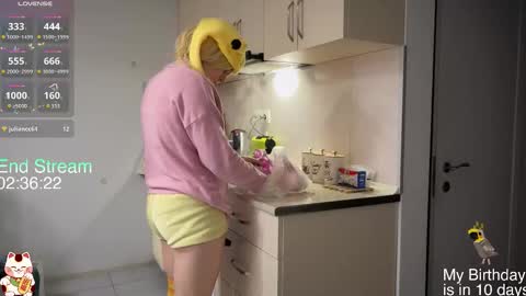 Im Lilu Rosenblum  Guys I have   ----Ill be glad to see you there online show from 02.10.26