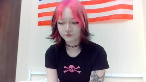 Snapshot of shirleyboulet chatting on 02.23.26 Luna online show from 02.23.26