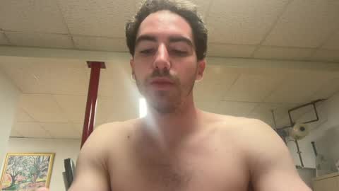 Snapshot of shirtlesshunk15 chatting on 06.06.26 shirtlesshunk15 online show from 06.06.26