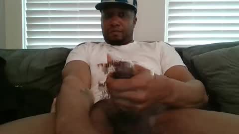 Snapshot of shootbignutts chatting on 02.12.25 RomeBBC online show from 02.12.25