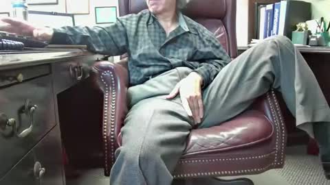 nikolas send dm for an appointment online show from 11.05.25